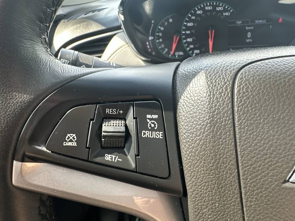 Thumbnail: 2021 Chevrolet Trax - 31
