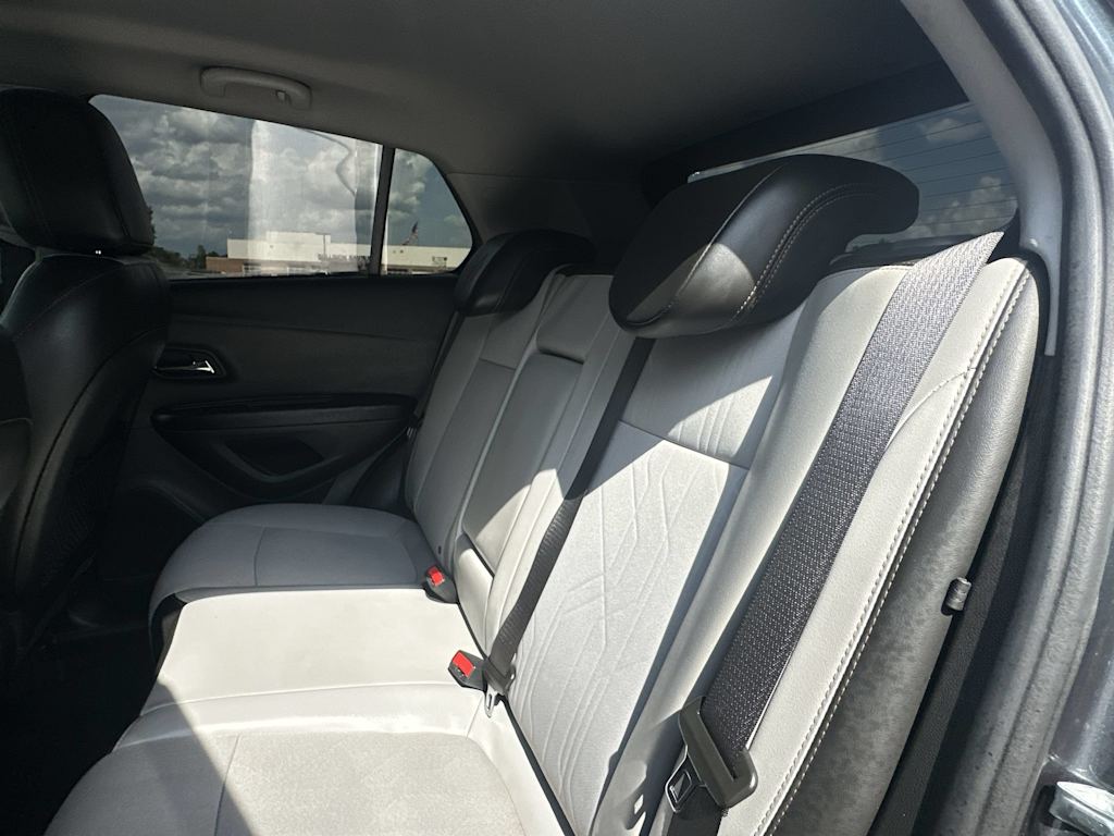 Thumbnail: 2021 Chevrolet Trax - 27