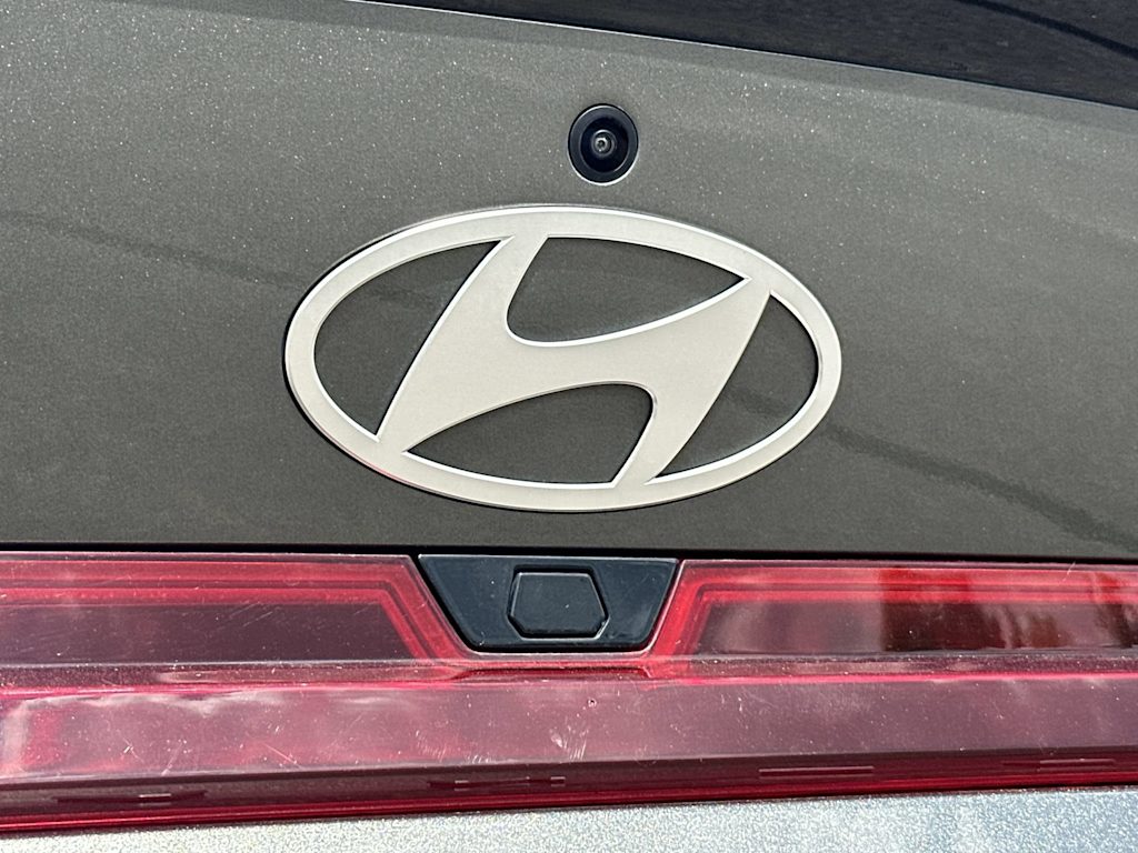 Thumbnail: 2025 Hyundai Elantra - 24