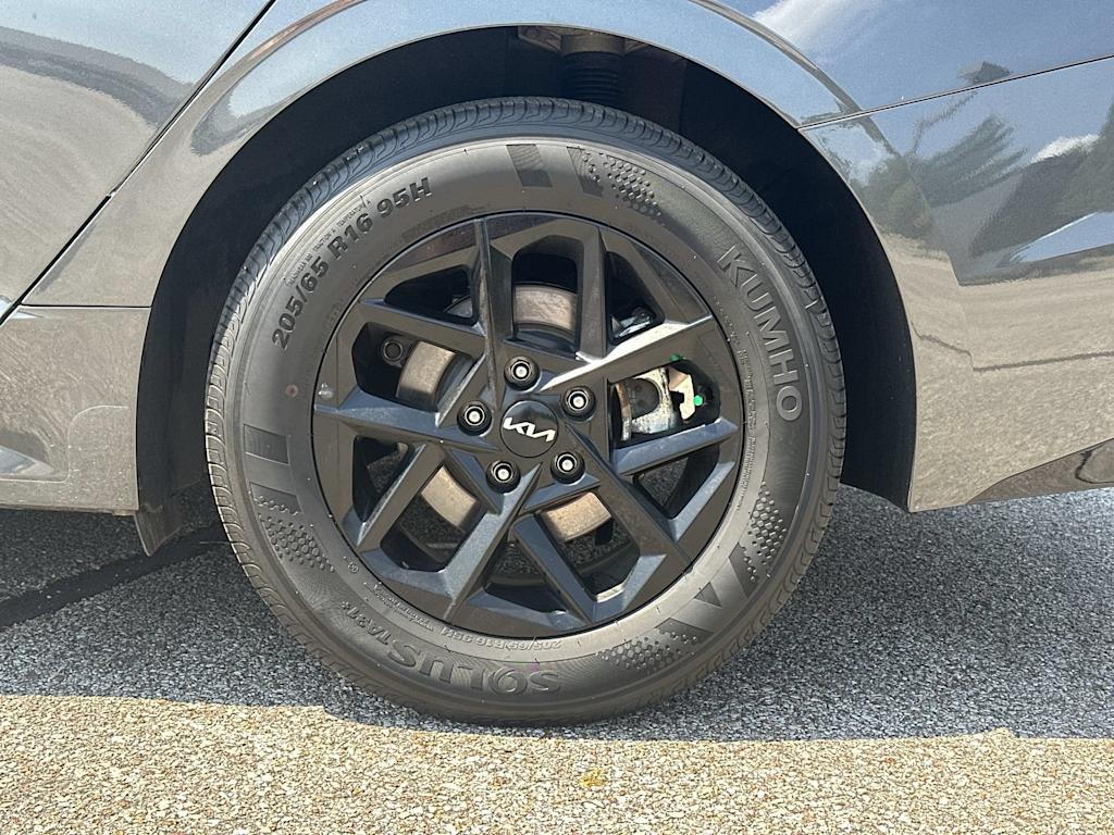 Thumbnail: 2026 Kia K5 - 7
