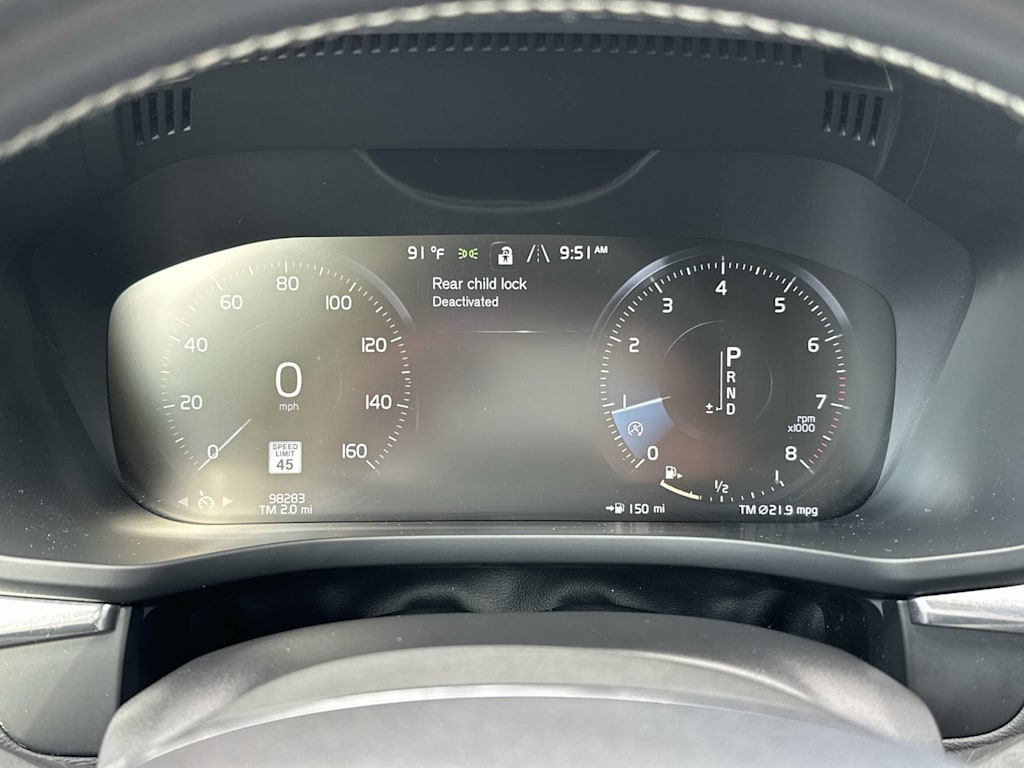 Thumbnail: 2019 Volvo XC60 - 16
