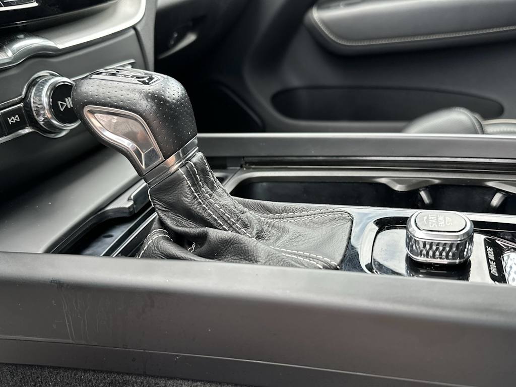 Thumbnail: 2019 Volvo XC60 - 37