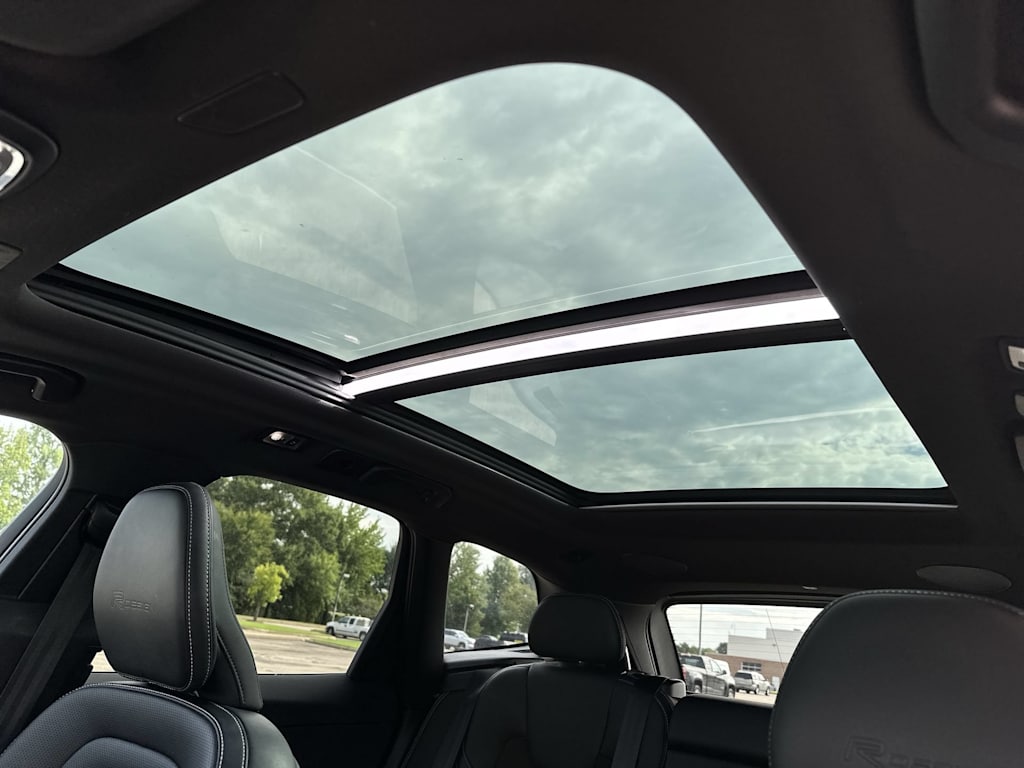 Thumbnail: 2019 Volvo XC60 - 26