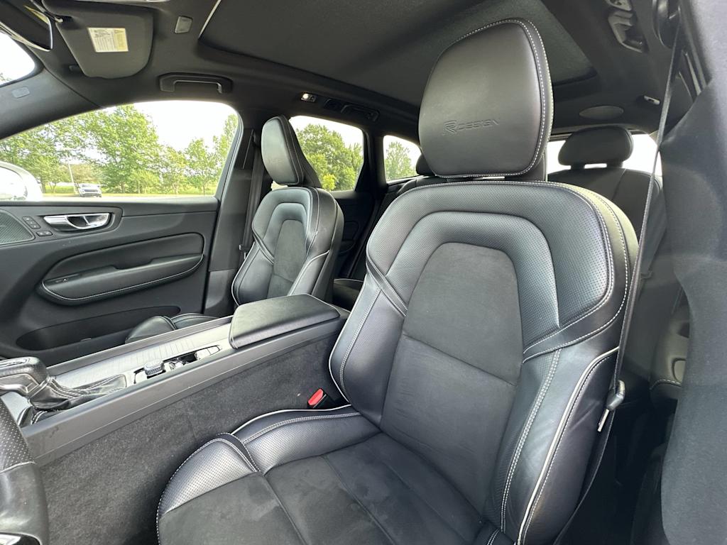 Thumbnail: 2019 Volvo XC60 - 11