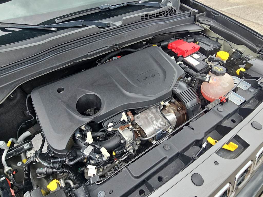 Thumbnail: 2019 Jeep Renegade - 8