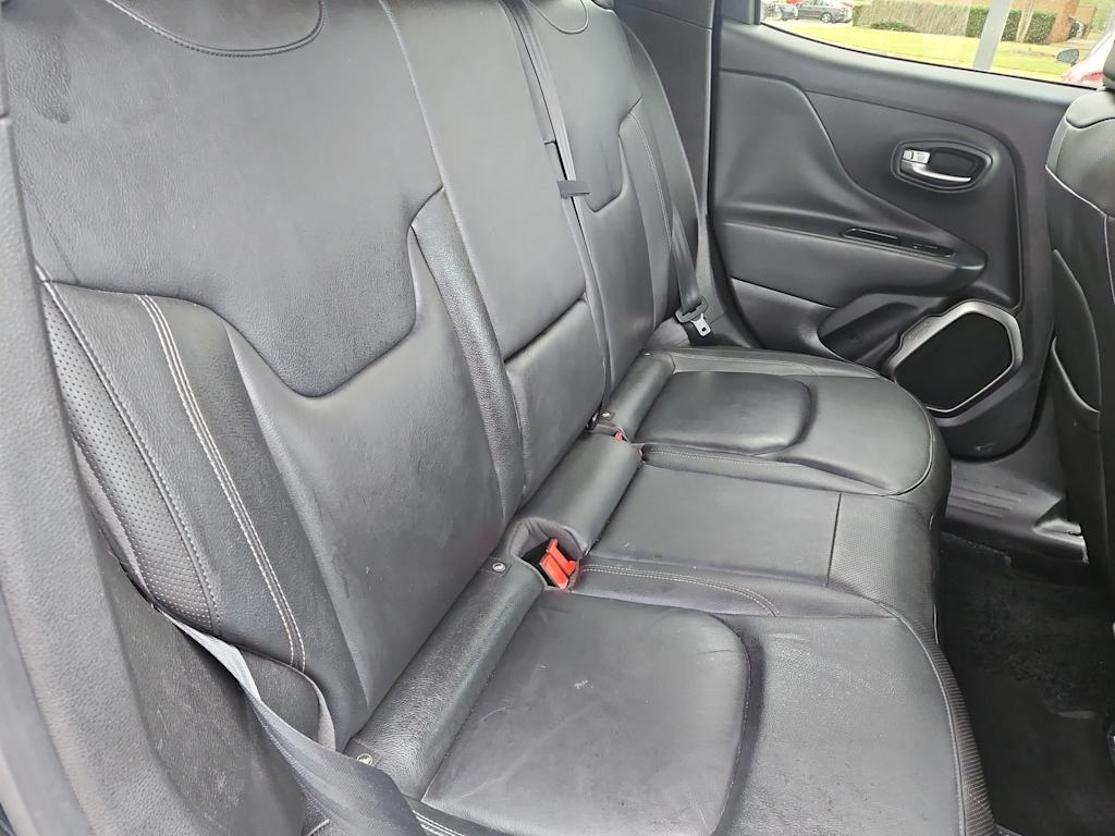 Thumbnail: 2019 Jeep Renegade - 27