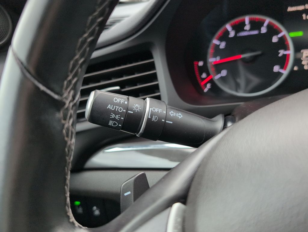 Thumbnail: 2019 Acura ILX - 30