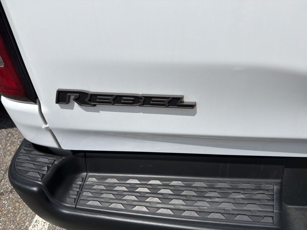 Thumbnail: 2022 RAM 1500 - 15