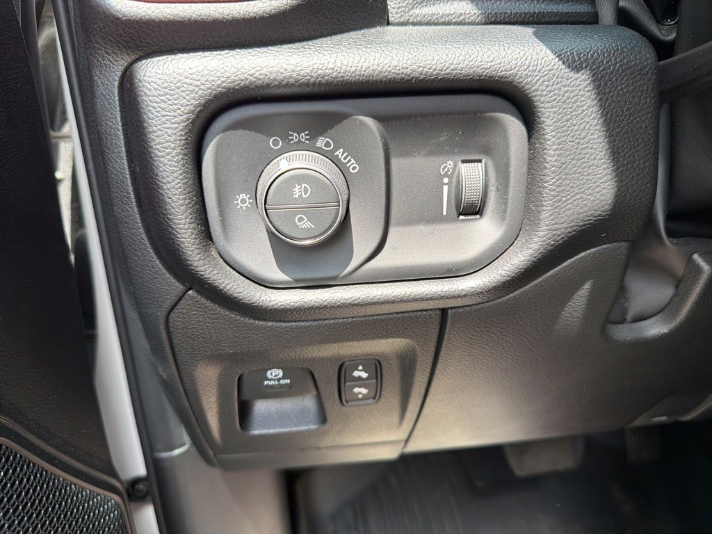 Thumbnail: 2022 RAM 1500 - 20