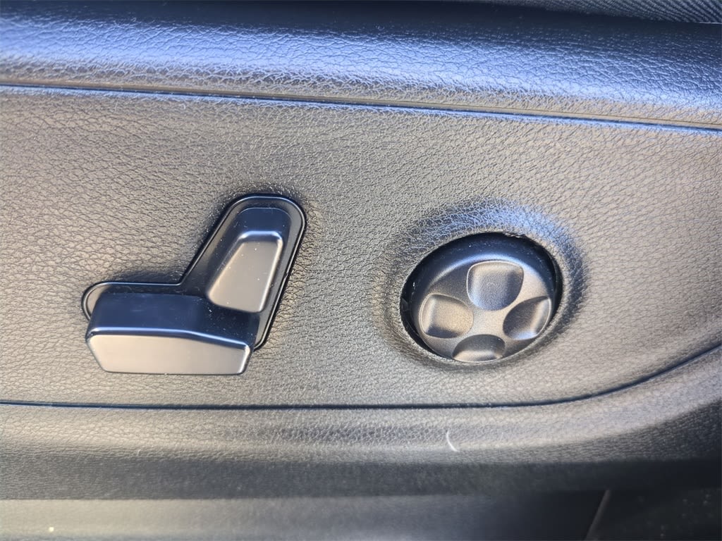 Thumbnail: 2020 RAM 1500 - 23