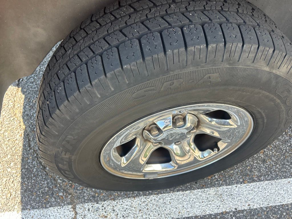 Thumbnail: 2010 Dodge Ram 1500 - 4