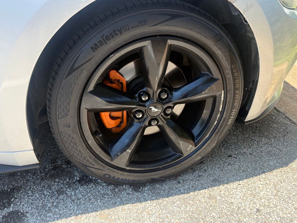 Thumbnail: 2016 Ford Mustang - 16