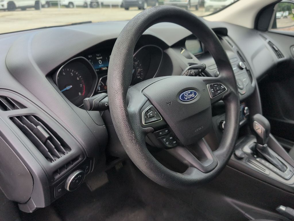 Thumbnail: 2018 Ford Focus - 2