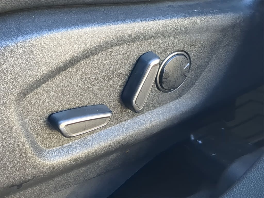 Thumbnail: 2017 Ford Explorer - 24