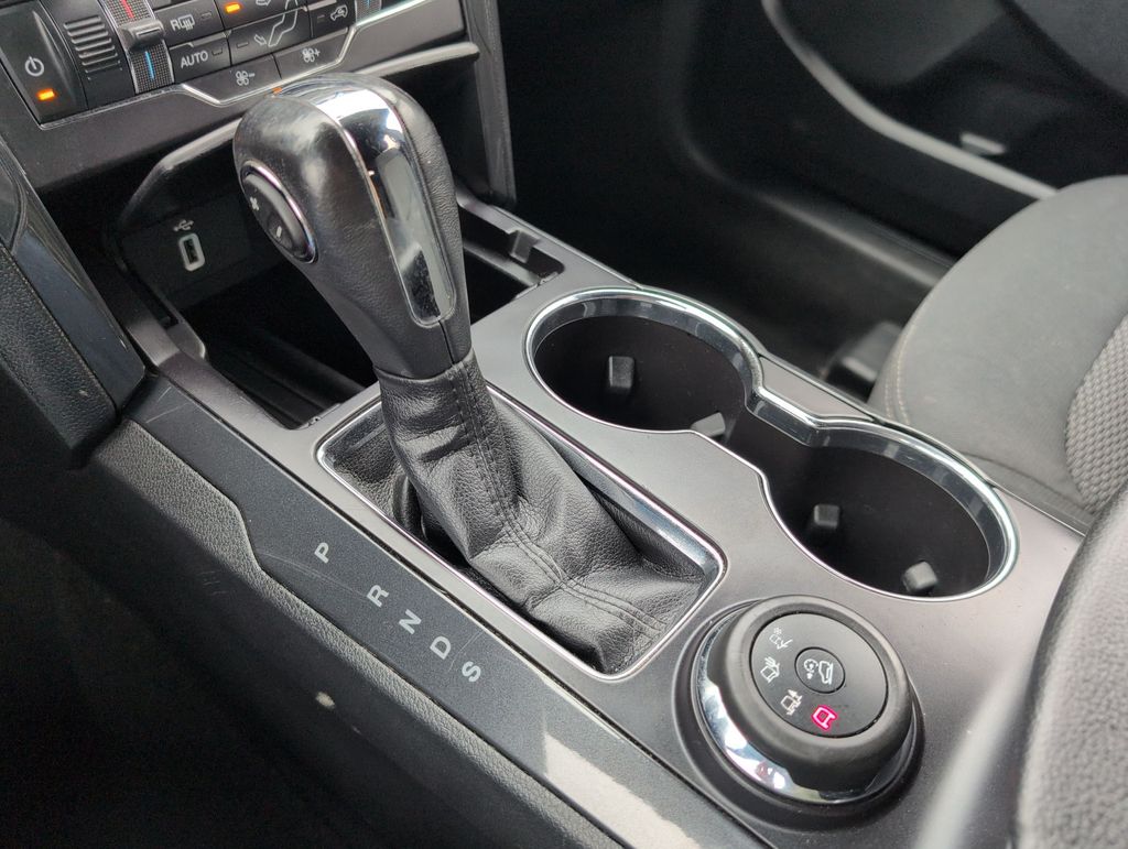 Thumbnail: 2019 Ford Explorer - 35