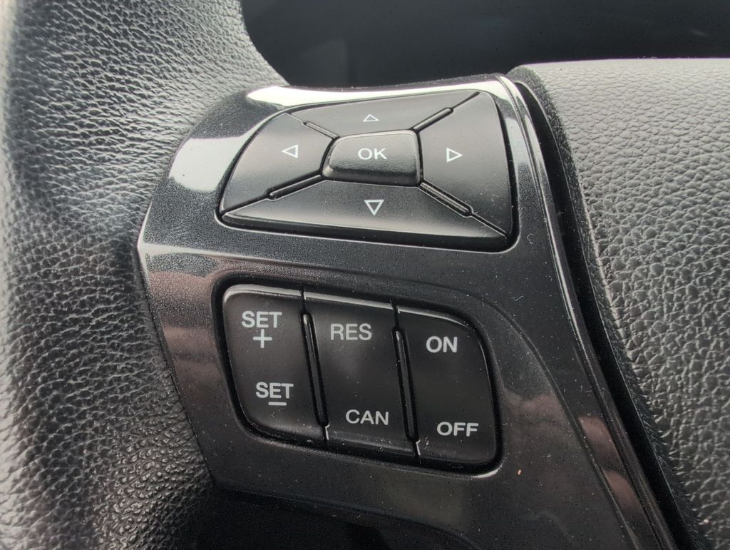 Thumbnail: 2019 Ford Explorer - 29