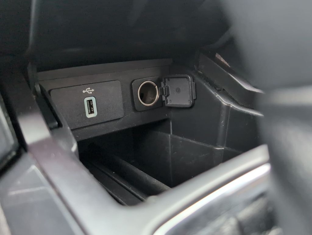 Thumbnail: 2019 Ford Explorer - 34