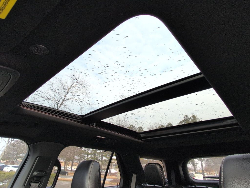 Thumbnail: 2020 Ford Explorer - 26