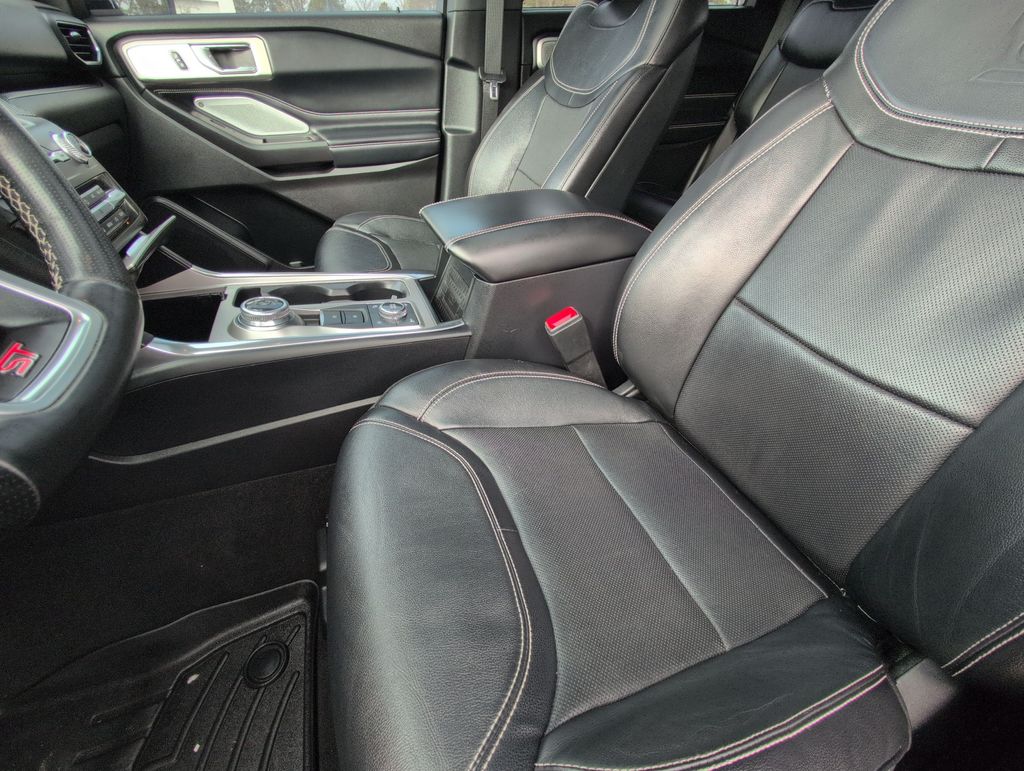 Thumbnail: 2020 Ford Explorer - 11