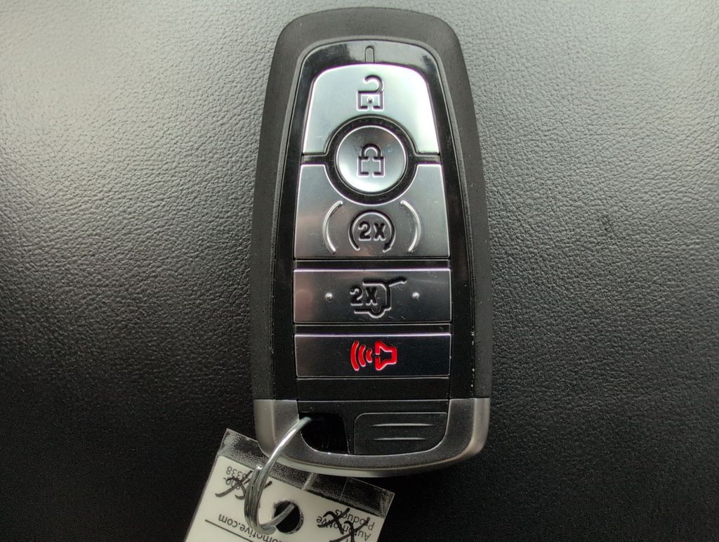 Thumbnail: 2020 Ford Explorer - 17