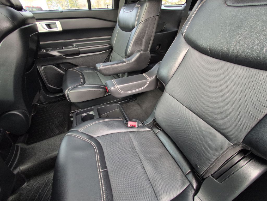 Thumbnail: 2020 Ford Explorer - 27