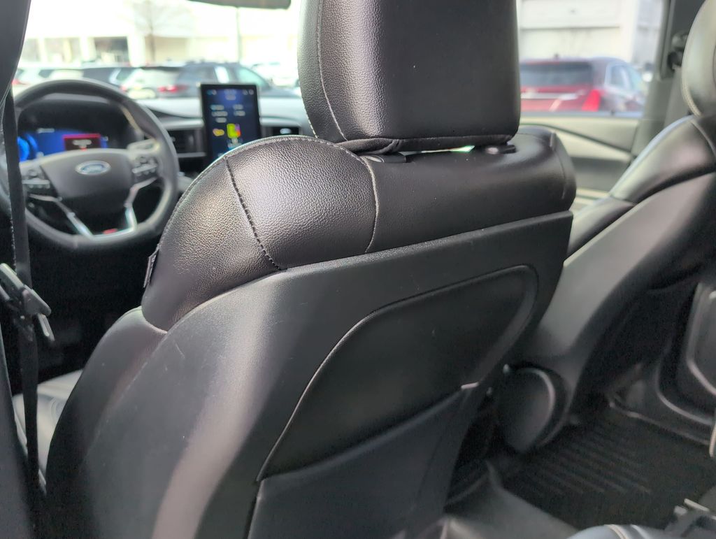 Thumbnail: 2020 Ford Explorer - 12