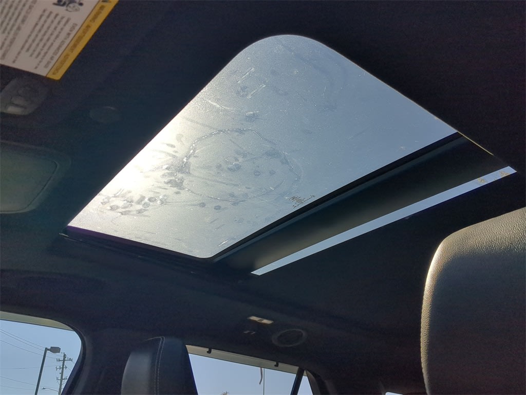 Thumbnail: 2021 Ford Explorer - 25