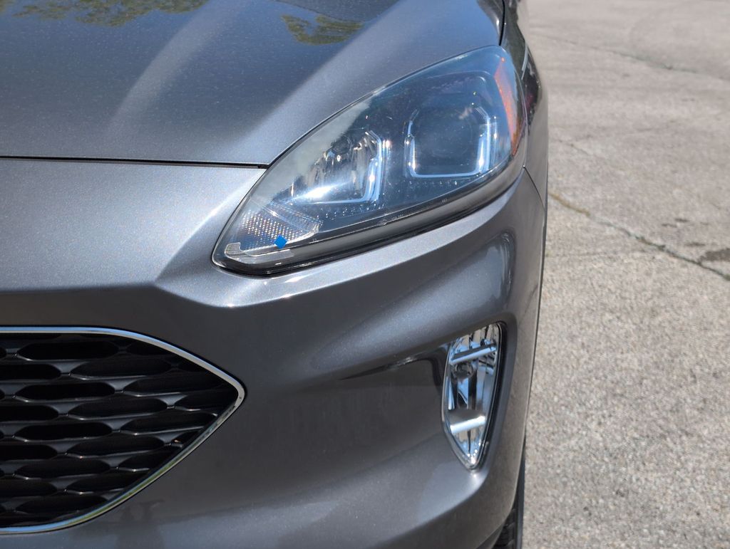 Thumbnail: 2021 Ford Escape - 7
