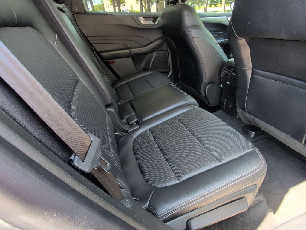 Thumbnail: 2021 Ford Escape - 27