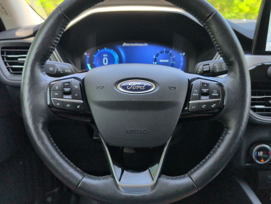 Thumbnail: 2021 Ford Escape - 14