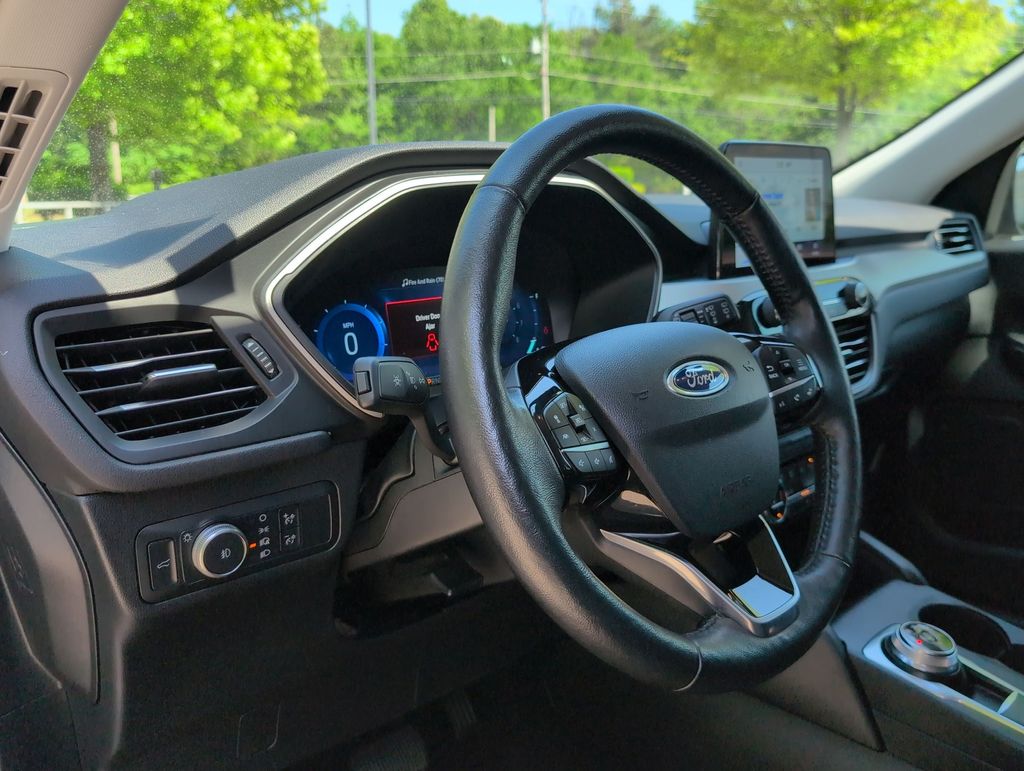 Thumbnail: 2021 Ford Escape - 2