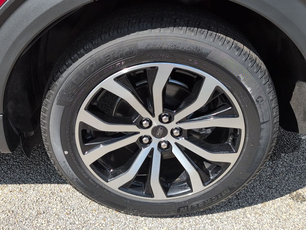 Thumbnail: 2022 Ford Explorer - 6