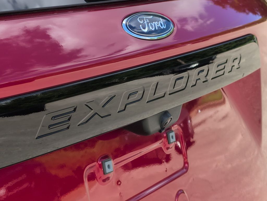 Thumbnail: 2022 Ford Explorer - 26