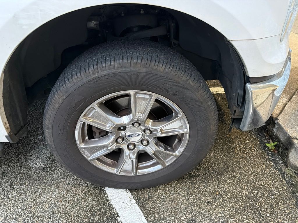 Thumbnail: 2015 Ford F-150 - 15