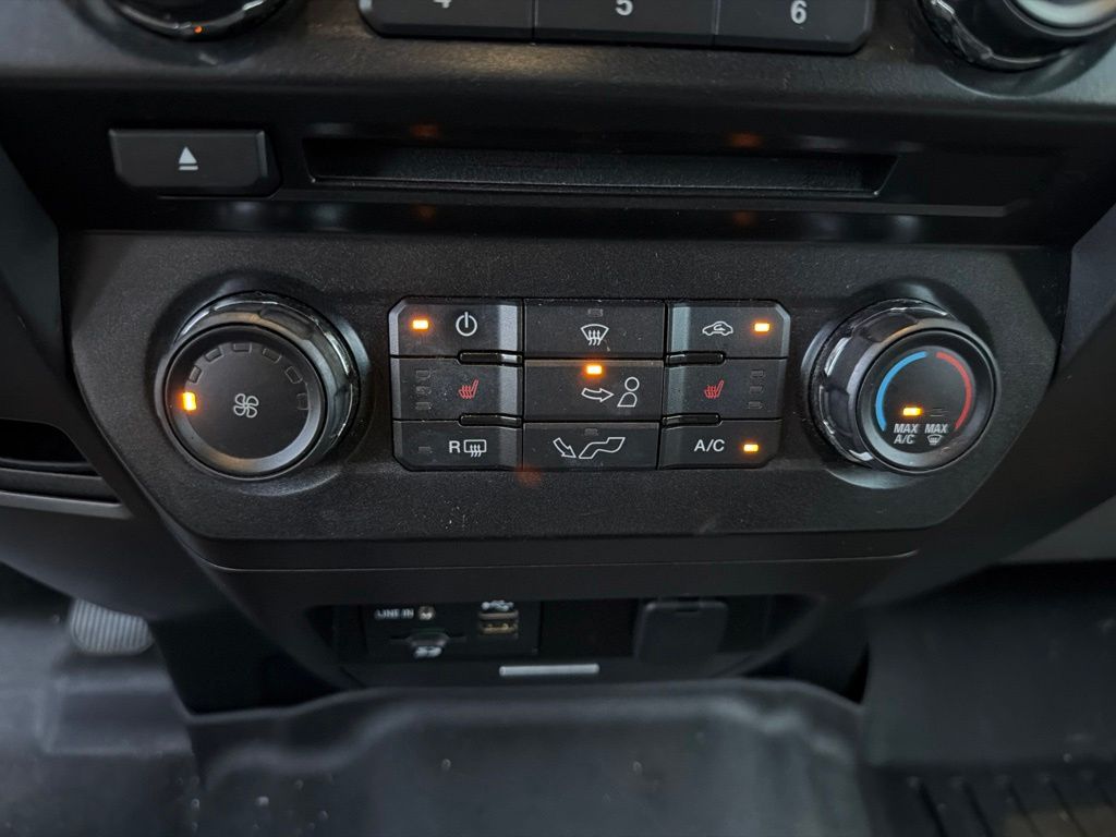 Thumbnail: 2015 Ford F-150 - 16