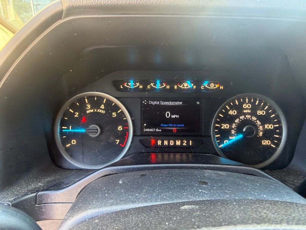 Thumbnail: 2015 Ford F-150 - 17
