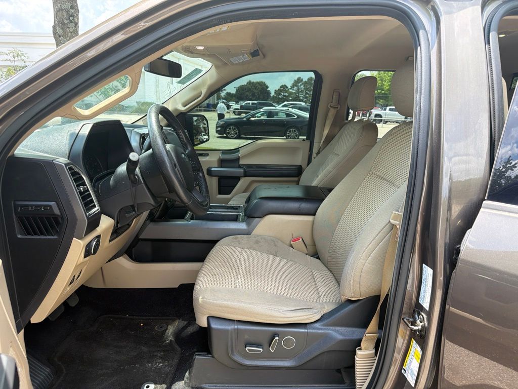Thumbnail: 2016 Ford F-150 - 6