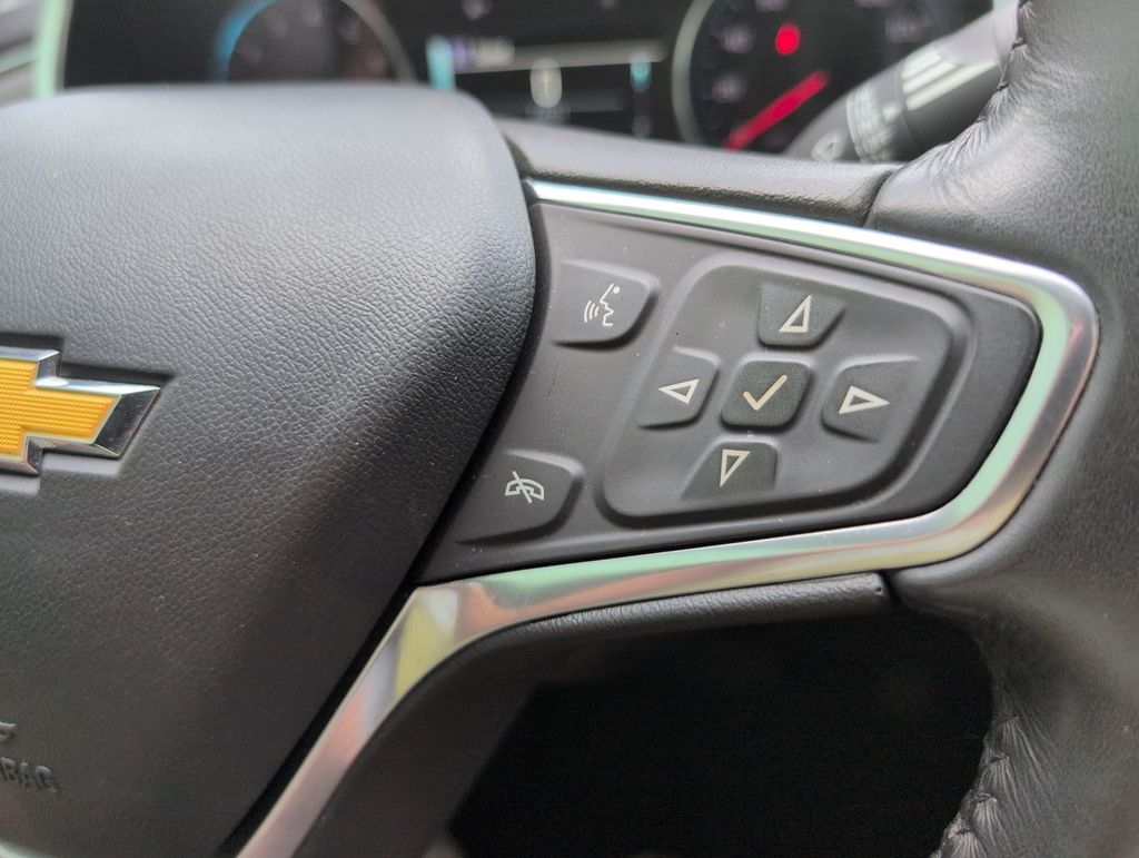 Thumbnail: 2018 Chevrolet Malibu - 31