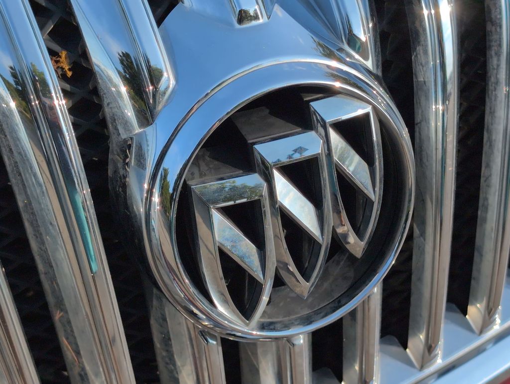 Thumbnail: 2016 Buick Verano - 8
