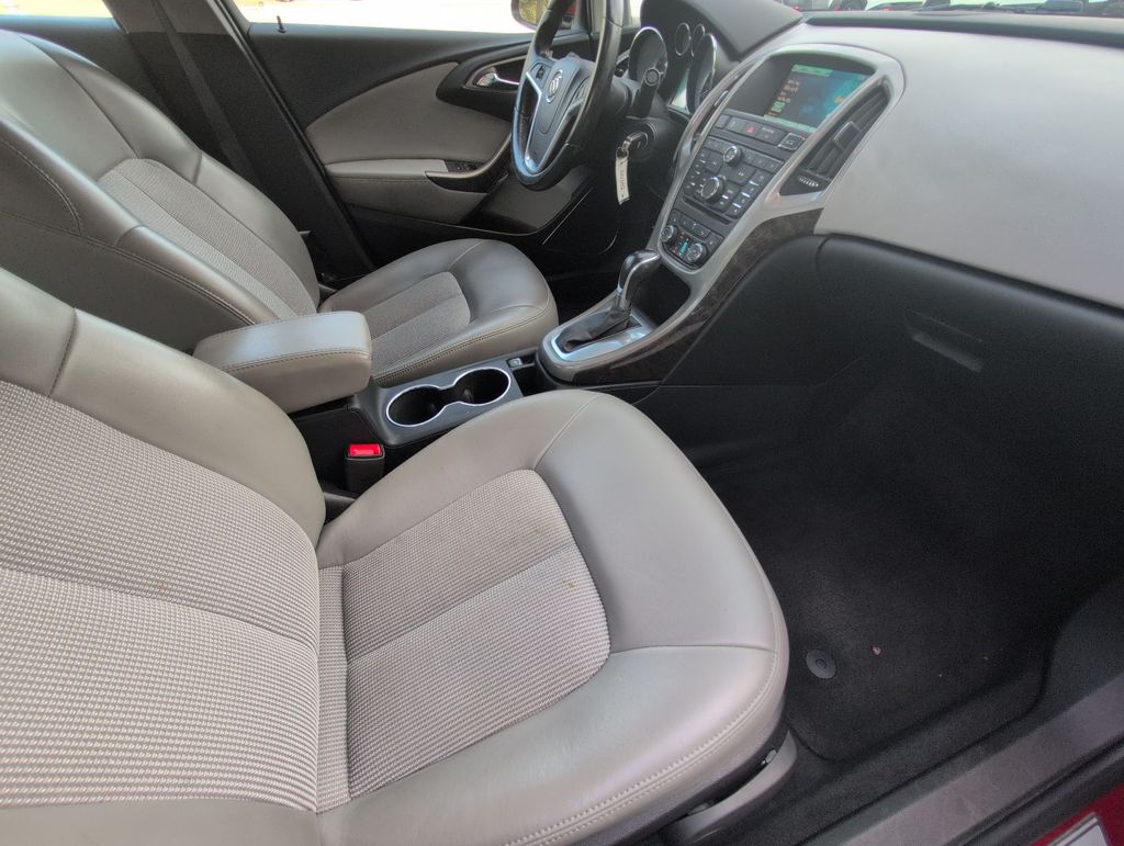 Thumbnail: 2016 Buick Verano - 11