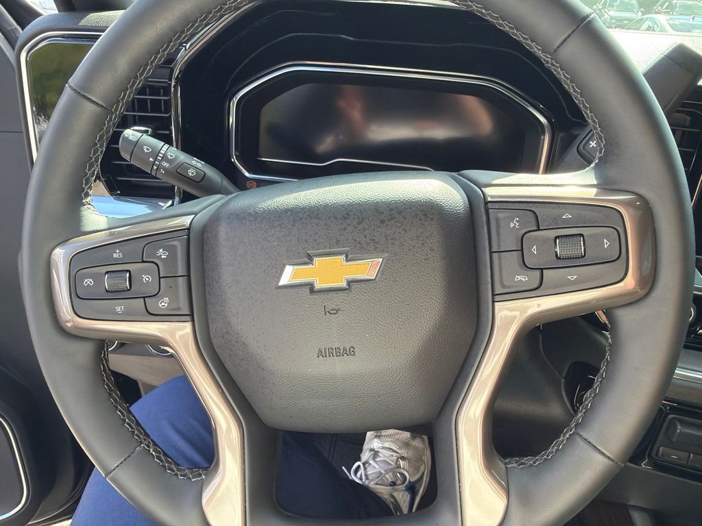 Thumbnail: 2024 Chevrolet Silverado 2500 - 20