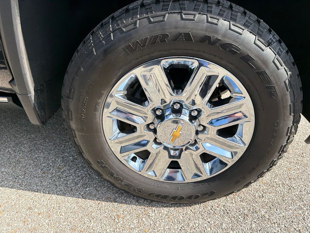 Thumbnail: 2024 Chevrolet Silverado 2500 - 6