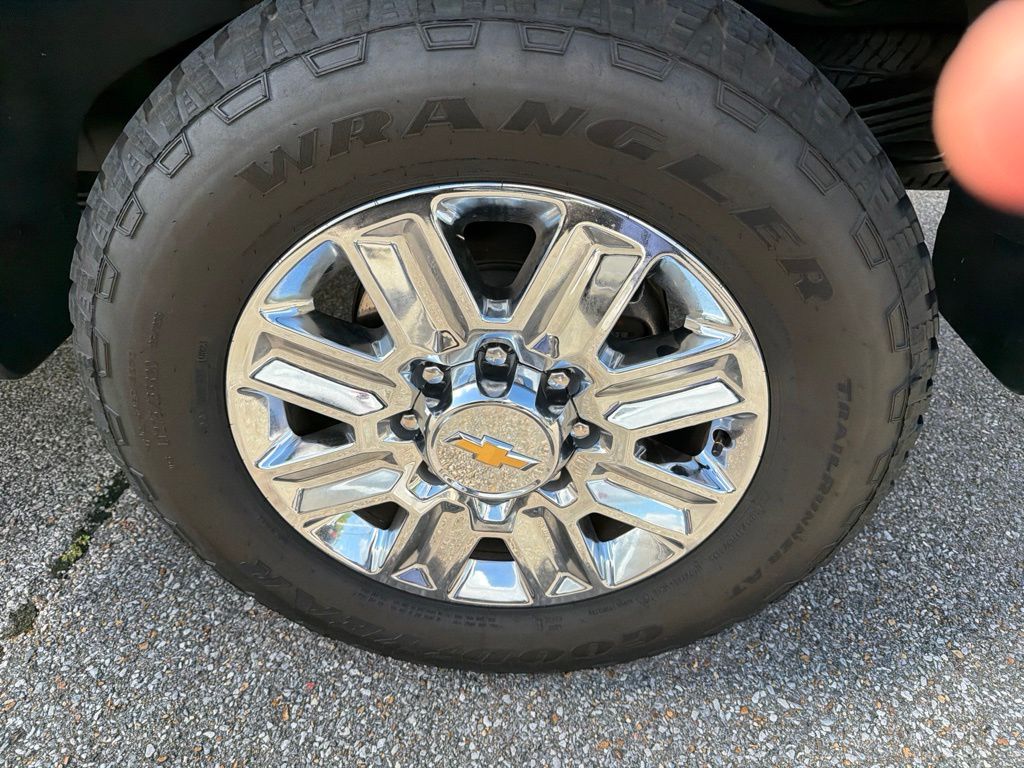 Thumbnail: 2024 Chevrolet Silverado 2500 - 14