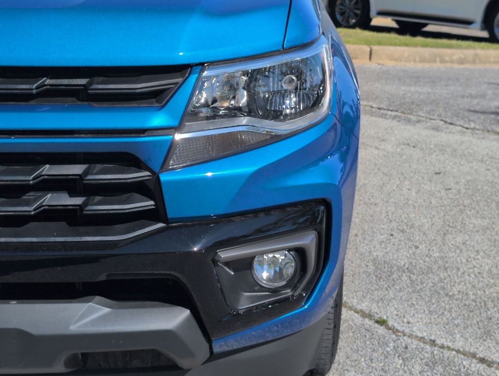 Thumbnail: 2022 Chevrolet Colorado - 23