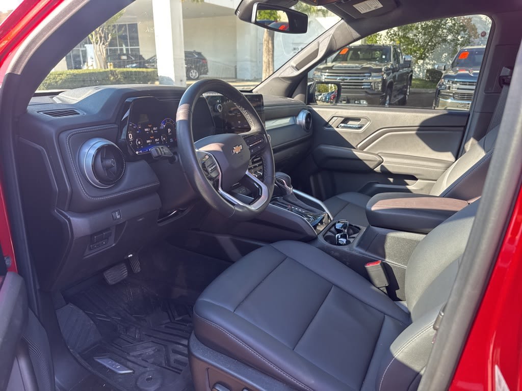 Thumbnail: 2024 Chevrolet Colorado - 5