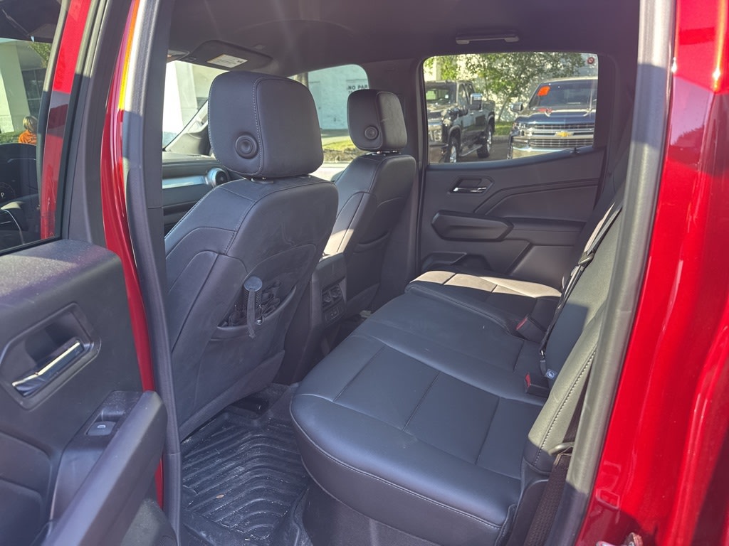 Thumbnail: 2024 Chevrolet Colorado - 6