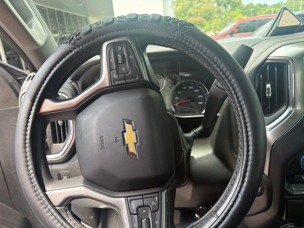 Thumbnail: 2021 Chevrolet Silverado 1500 - 2