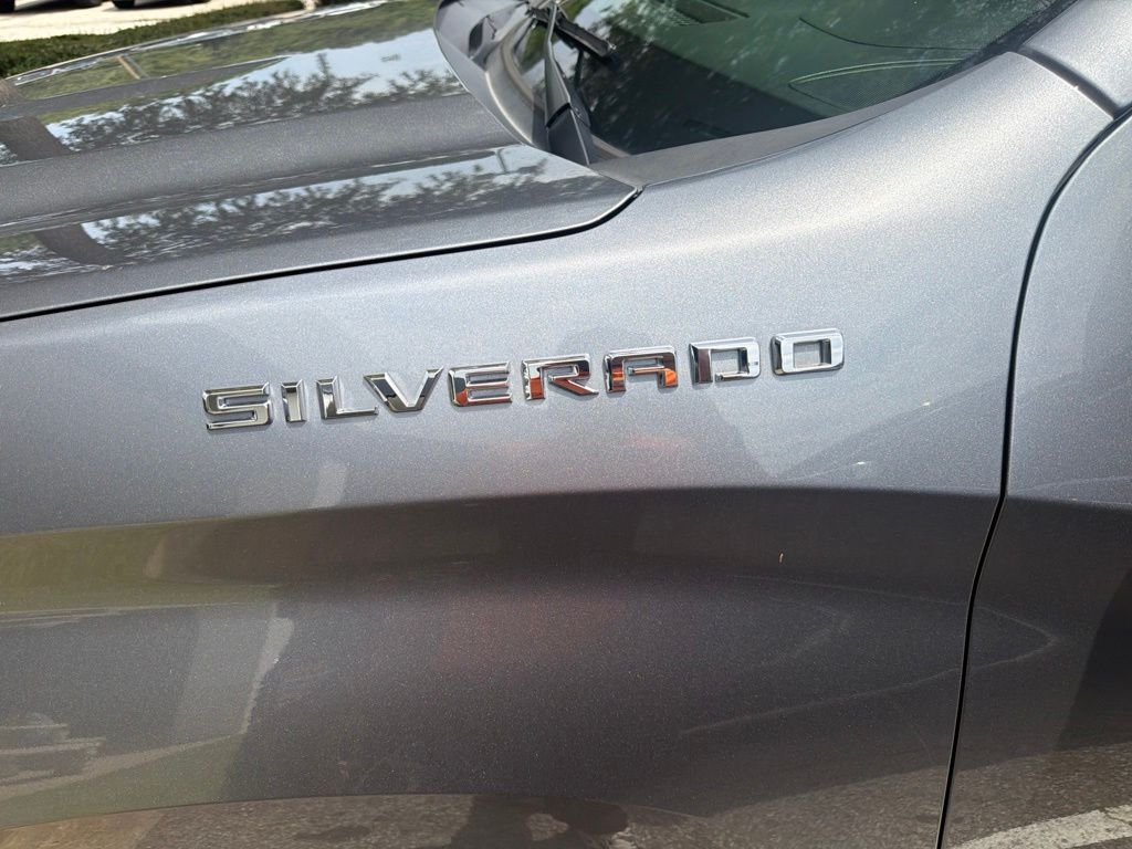 Thumbnail: 2021 Chevrolet Silverado 1500 - 5