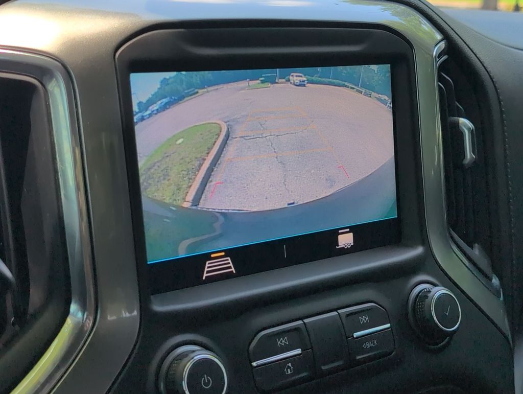 Thumbnail: 2021 Chevrolet Silverado 1500 - 32