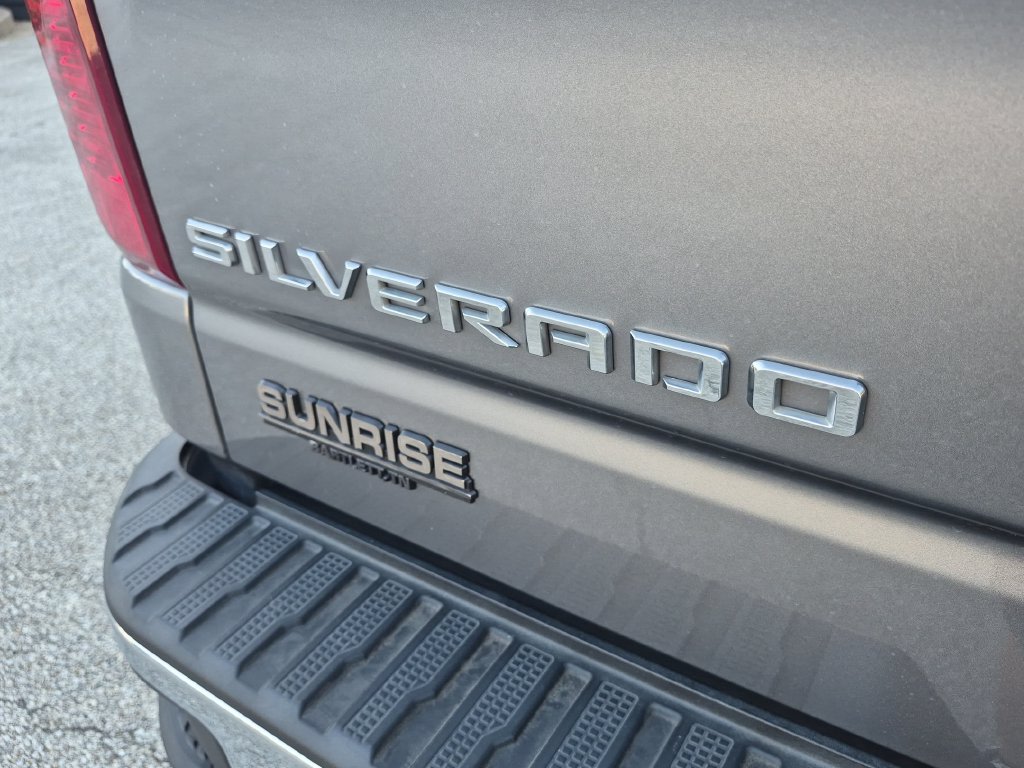 Thumbnail: 2021 Chevrolet Silverado 1500 - 23